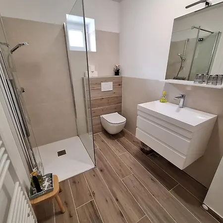 Summerhouse Apartman *