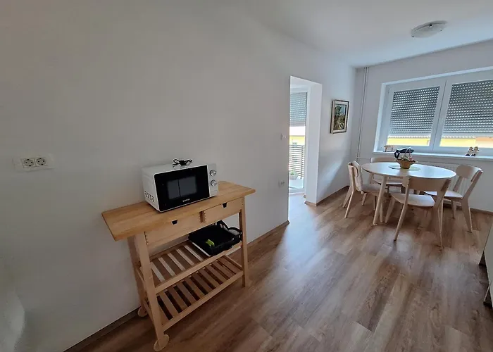 Summerhouse דירה יסניצה