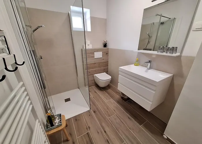 Summerhouse アパート *